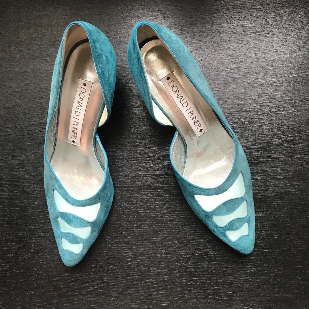 Donald J Pliner blue suede heels